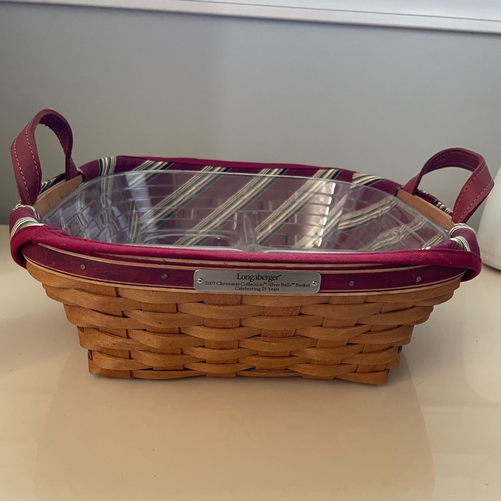 Longaberger 2005 Silver Bells Christmas Basket with maroon trim- 25 year
